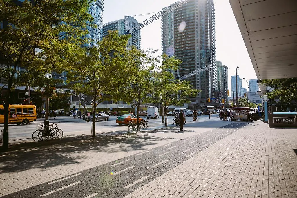 Apartment Gorgeous 2-Bedroom In The Heart Of Downtown Toronto
