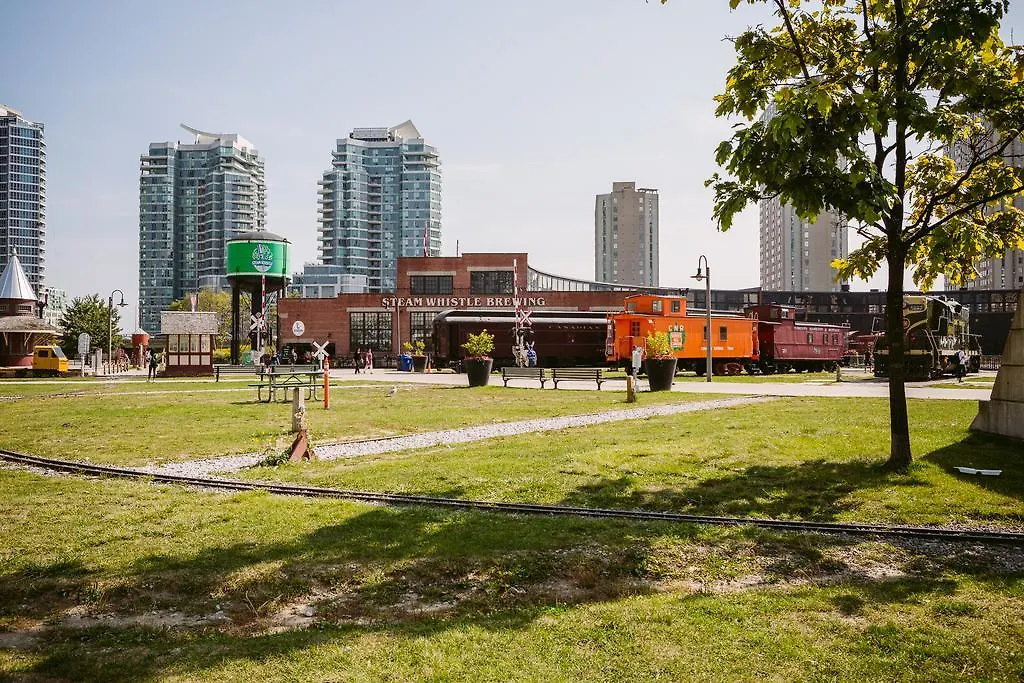 Gorgeous 2-Bedroom In The Heart Of Downtown Toronto Apartment