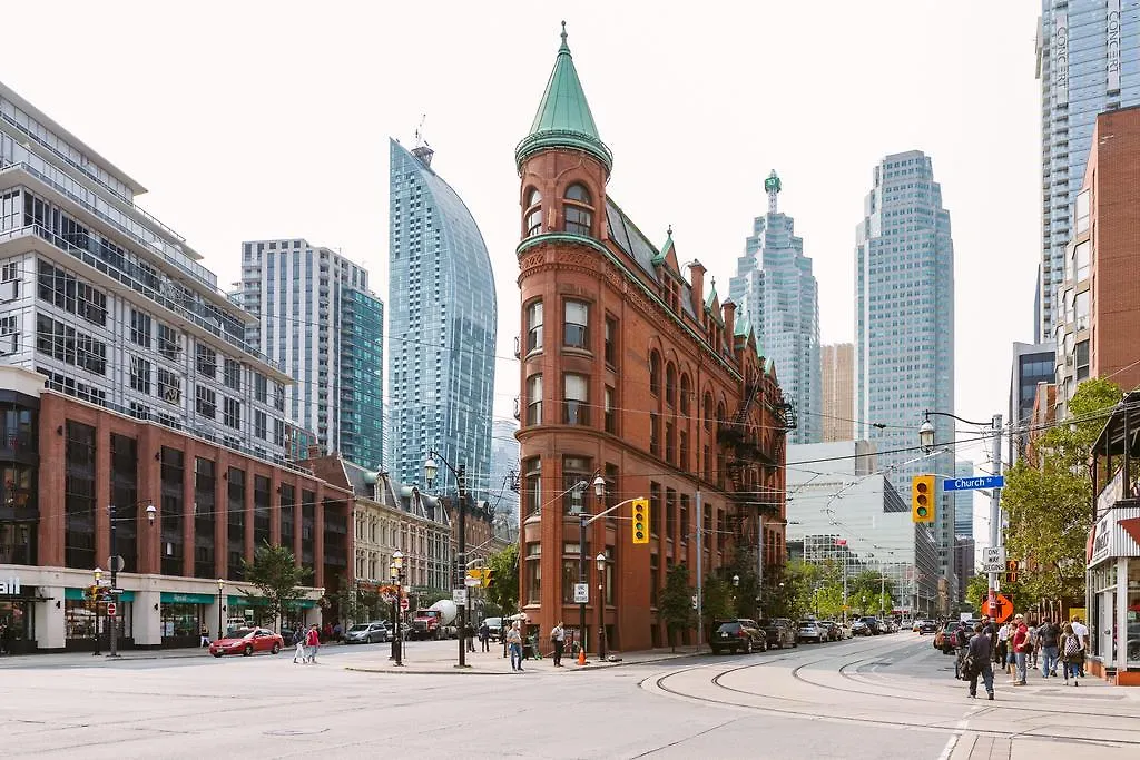 Apartment Gorgeous 2-Bedroom In The Heart Of Downtown Toronto
