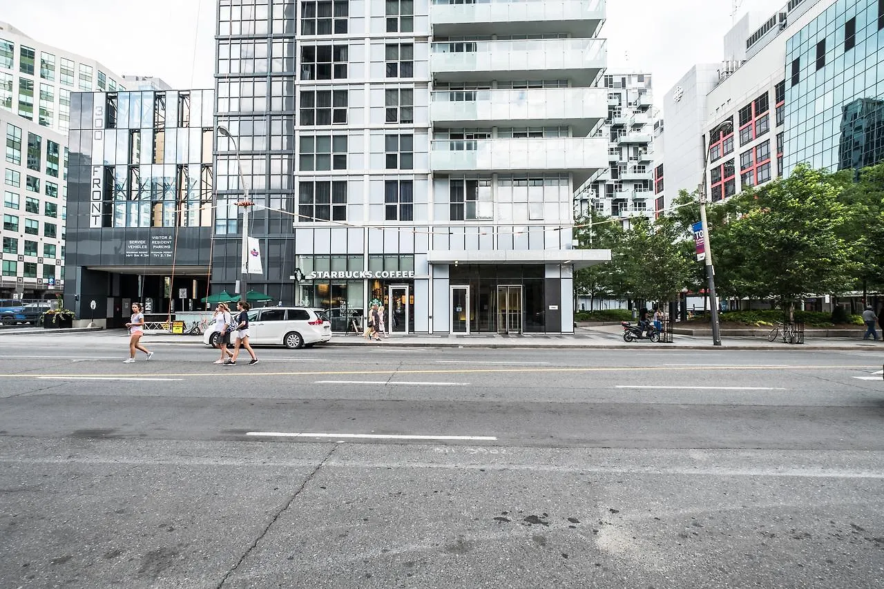 Apartment Gorgeous 2-Bedroom In The Heart Of Downtown Toronto