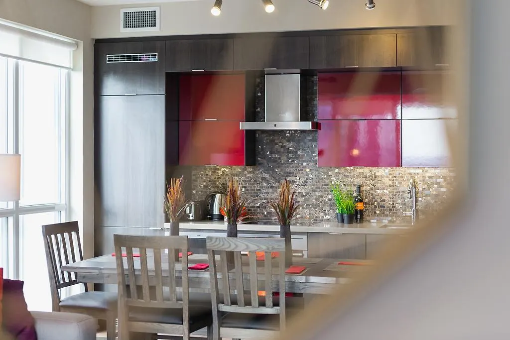Gorgeous 2-Bedroom In The Heart Of Downtown Toronto